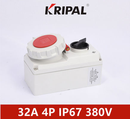 مقبس الطاقة الصناعي القياسي IEC المتشابك الميكانيكي المقاوم للرطوبة IP67 32A